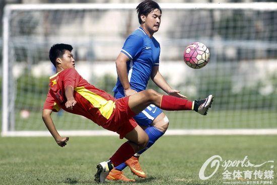 爱游戏官网-关于泰达主帅亨利现身青训基地观看青年队比赛的信息