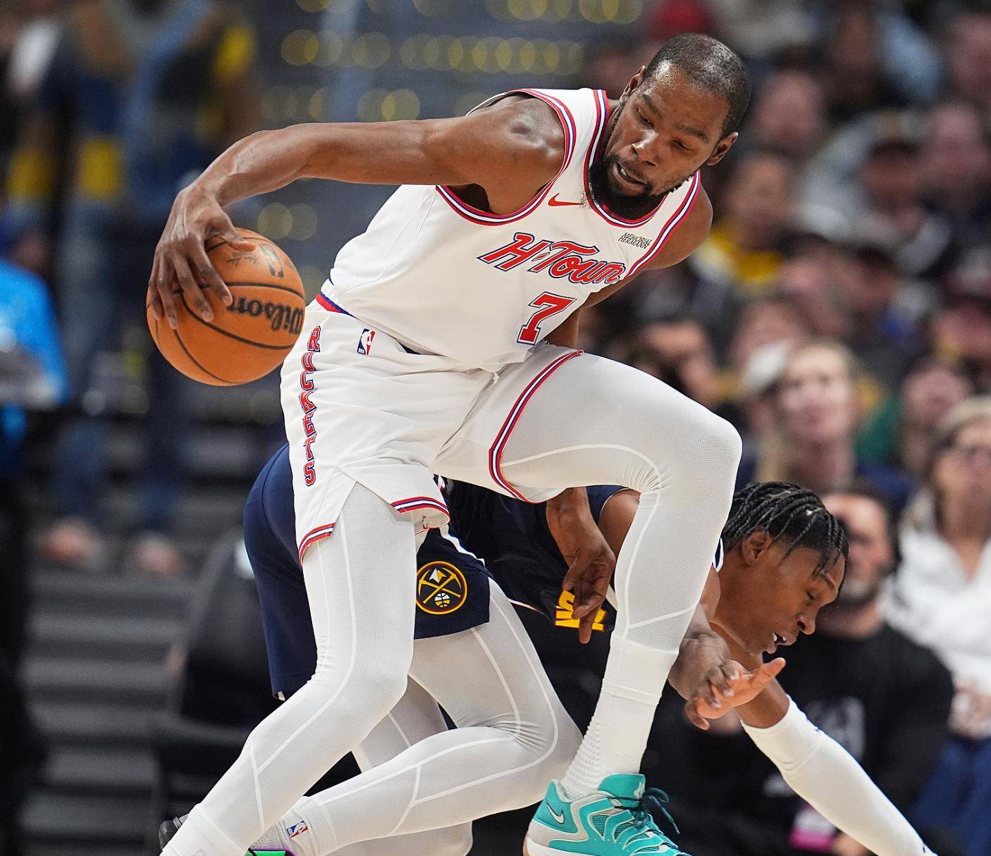 AYX体育赛事-关于青岛队鏖战步行者，杜兰特扛起全队的信息