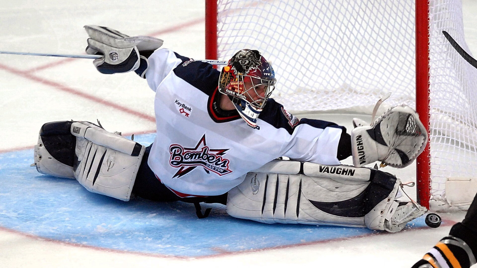 爱游戏APP-从质疑到加冕，班凯罗的救赎之夜与国王对广东的战术碾压