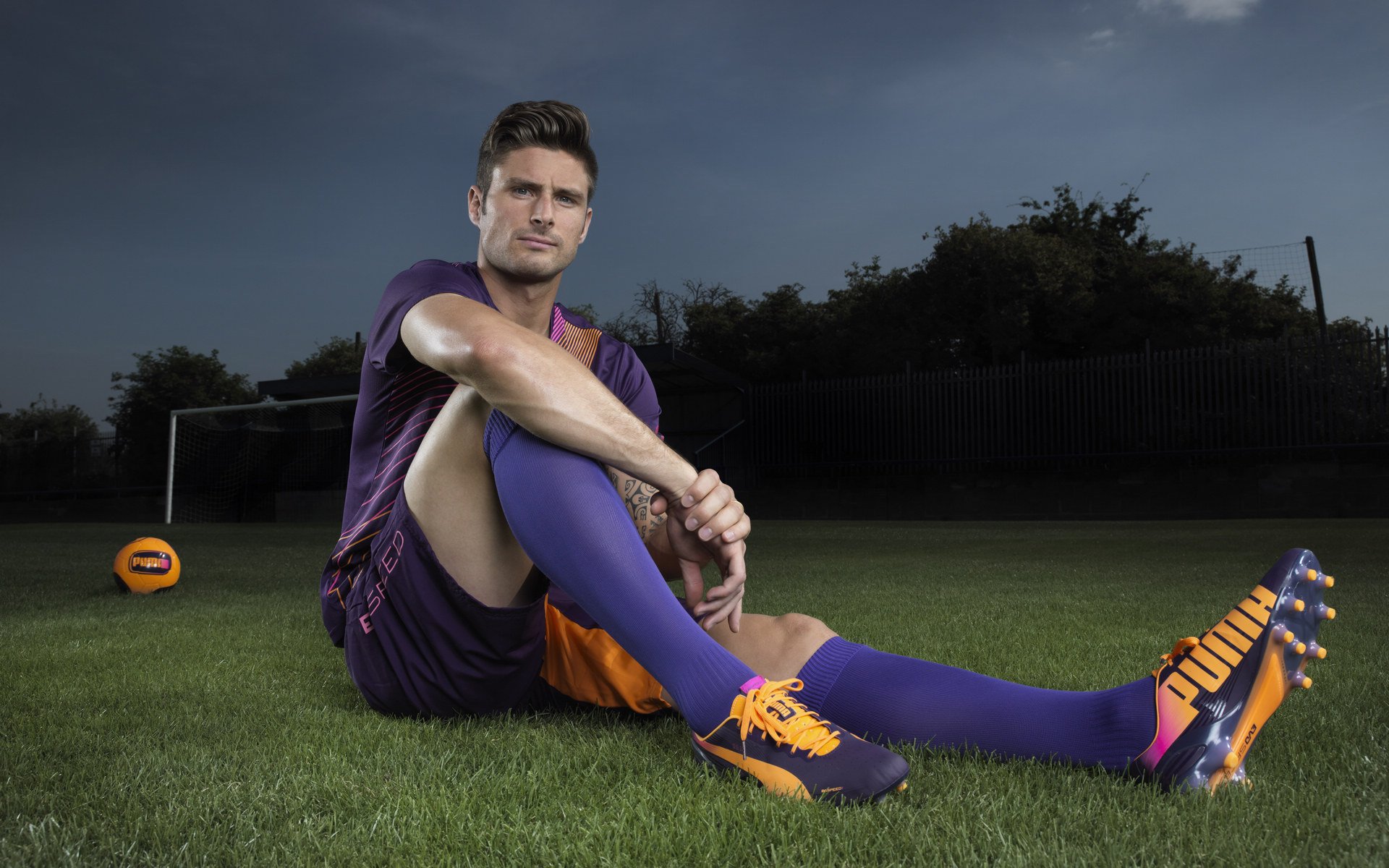 爱游戏tv-帕尔默闪耀焦点战，英格兰战术压制破解亚特兰大谜题