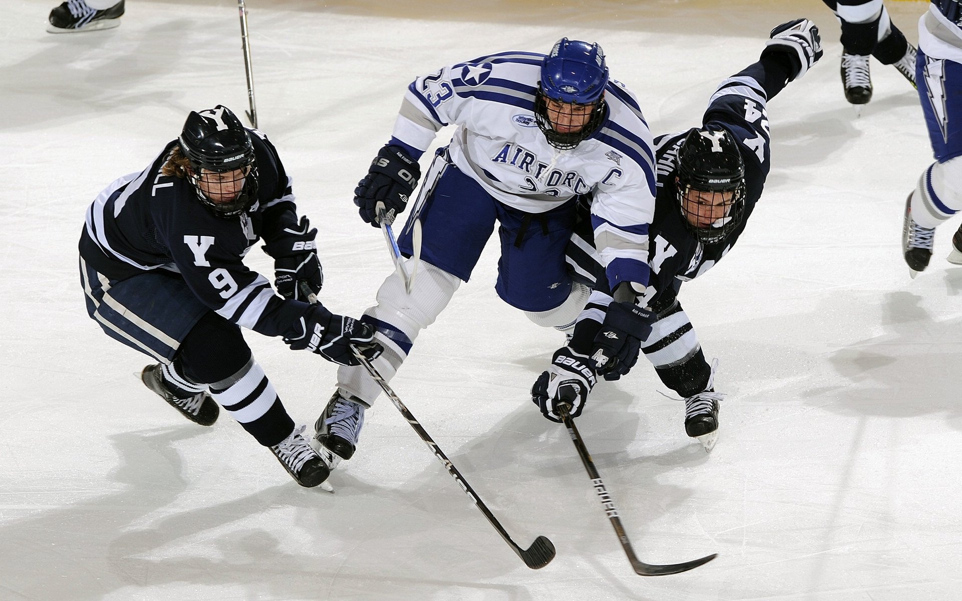 从墨尔本到都灵，阿尔卡拉斯如何以澳网逆转之姿，统治年终总决赛